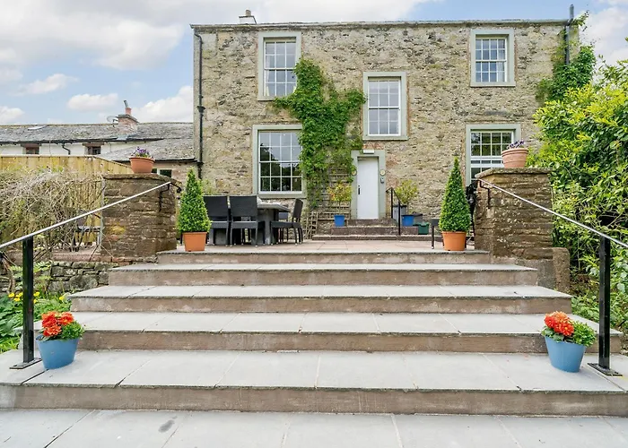 Holly House 펜션 *