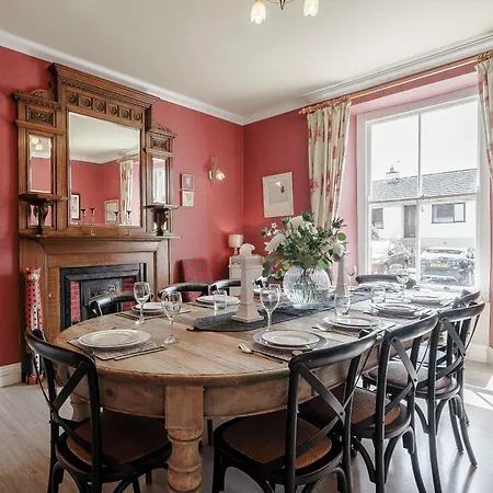 Holly House Holiday home *