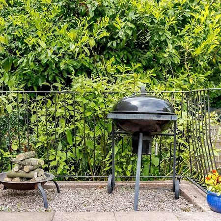 度假居 Holly House 普利布里奇